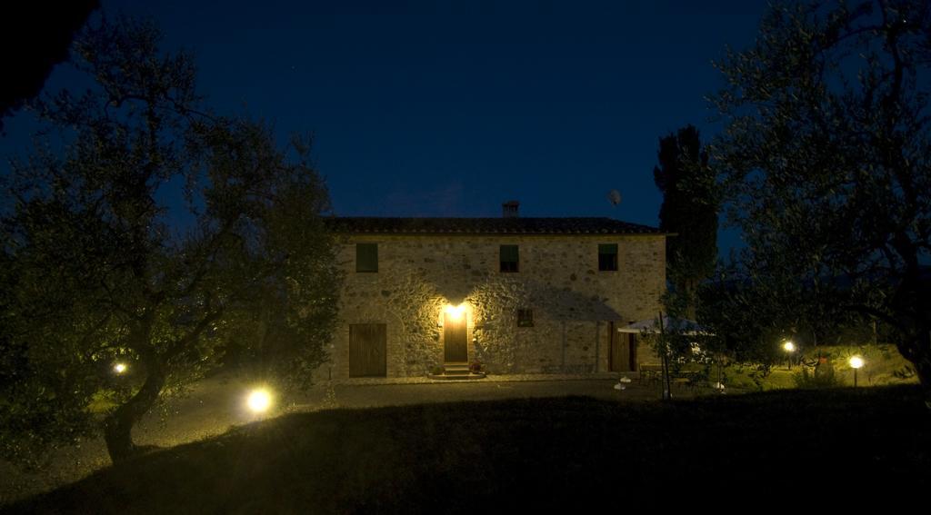 Appartamento Casa il Ponte Chianni Camera foto